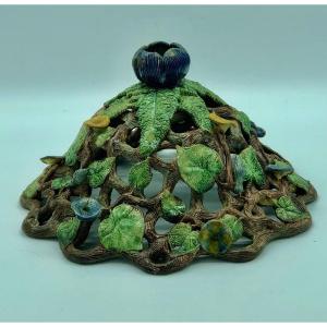 Openwork Slip Pendant