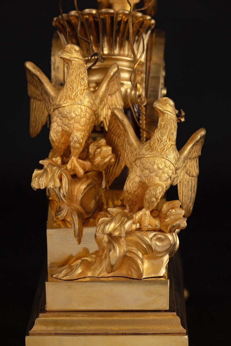 Importante pendola in bronzo dorato e finemente cesellato rappresentante Ganimede su un carro-photo-7