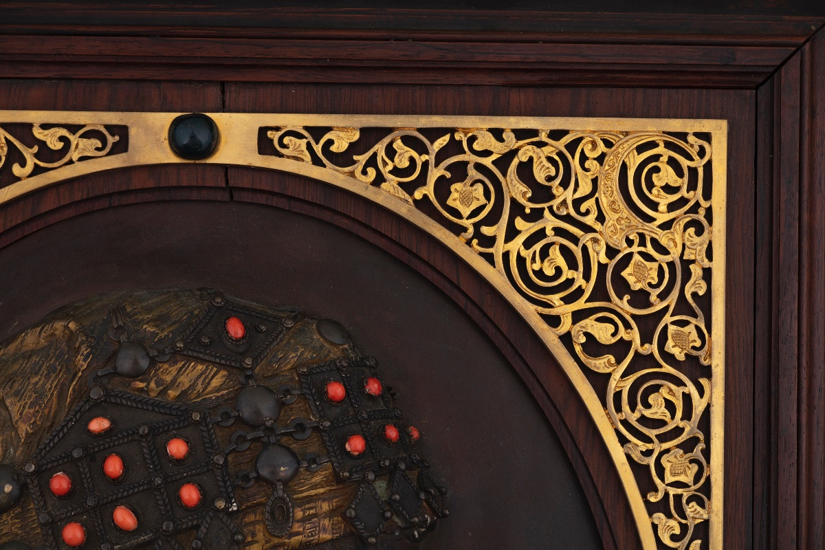 Émile Guillemin (1841-1907), “Profilo di donna orientale in bronzo con patina e smalti”-photo-1