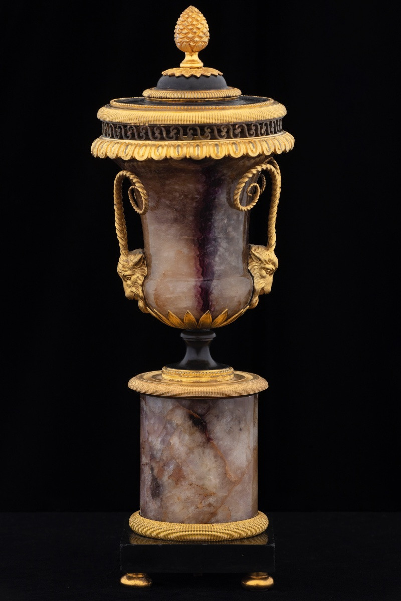 Collezione di quattro vasi in Blue John, inizio del XIX secolo.-photo-2