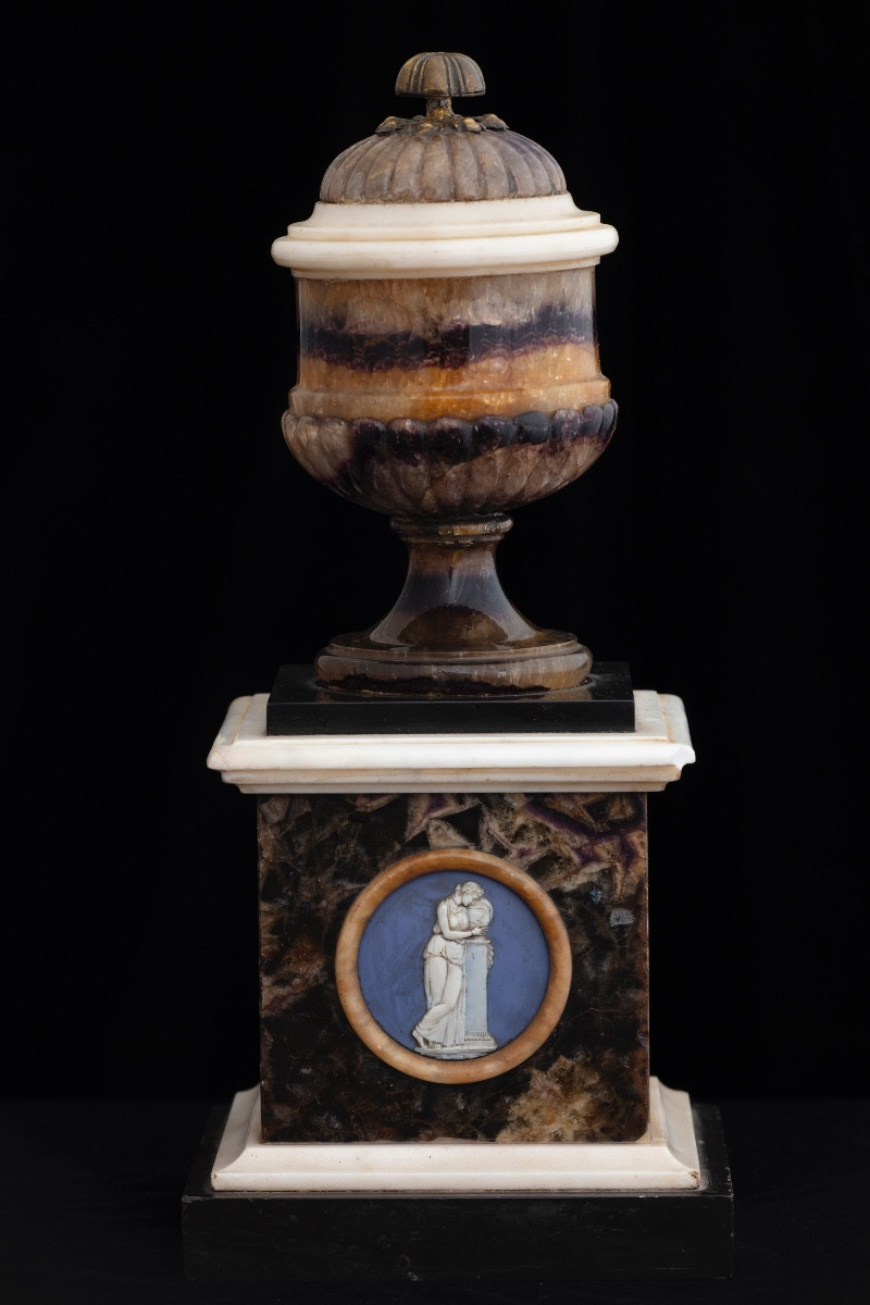 Collezione di quattro vasi in Blue John, inizio del XIX secolo.