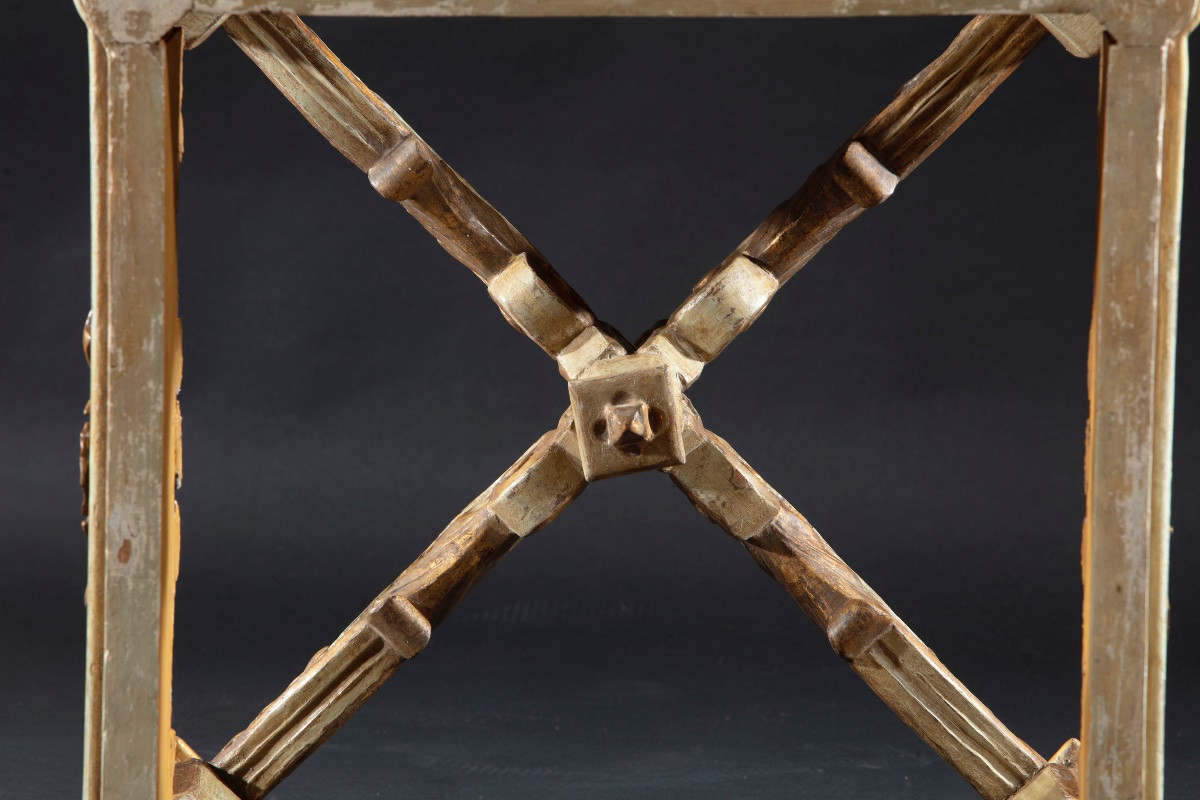 Coppia di panchetti in legno laccato e piano in marmo-photo-1