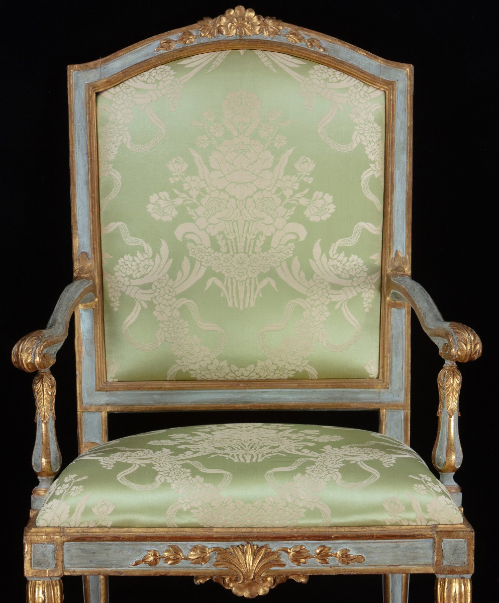 Set di quattro poltrone laccate e dorate Luigi XVI, manifattura genovese-photo-2