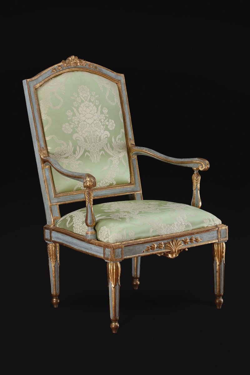 Set di quattro poltrone laccate e dorate Luigi XVI, manifattura genovese-photo-3