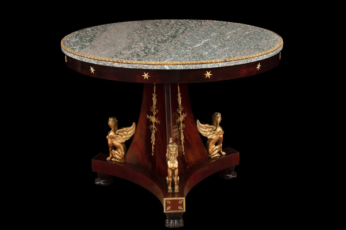 Importante tavolo da centro in piuma di mogano con piano in marmo, prima metà del XIX secolo-photo-4