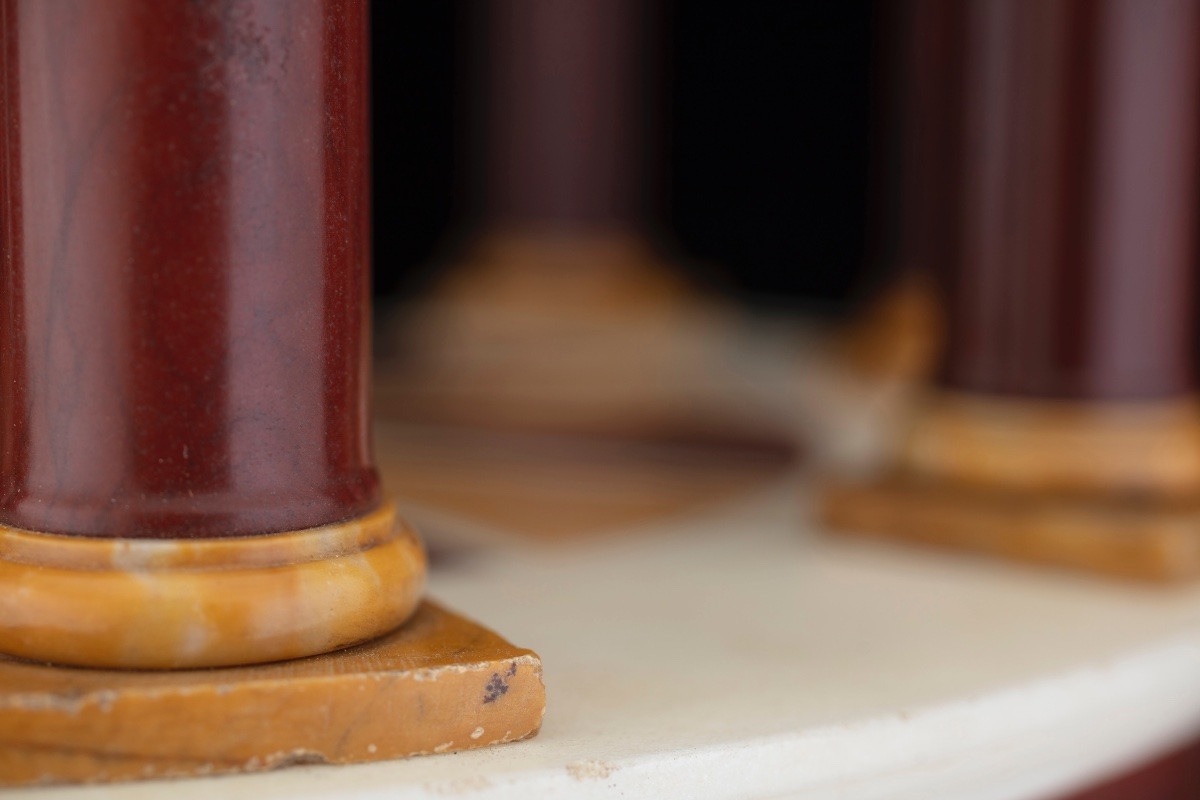 Tempietto neoclassico in pregiati marmi colorati, seconda metà del XIX secolo-photo-6