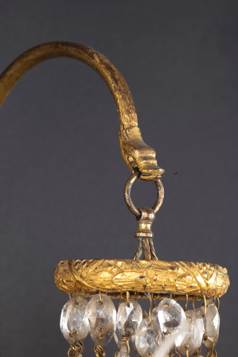 Coppia di appliques a mongolfiera in cristallo e bronzo dorato e cesellato a cinque bracci-photo-4