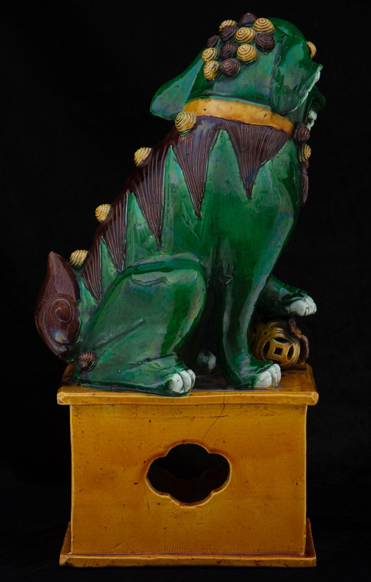 Coppia di grandi cani di Pho in ceramica invetriata Sancai, Cina, XIX secolo.-photo-4