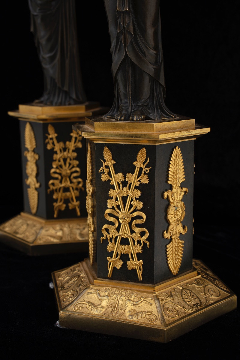 Coppia di candelabri Impero in bronzo brunito e dorato al mercurio, prima metà del XIX secolo.-photo-3