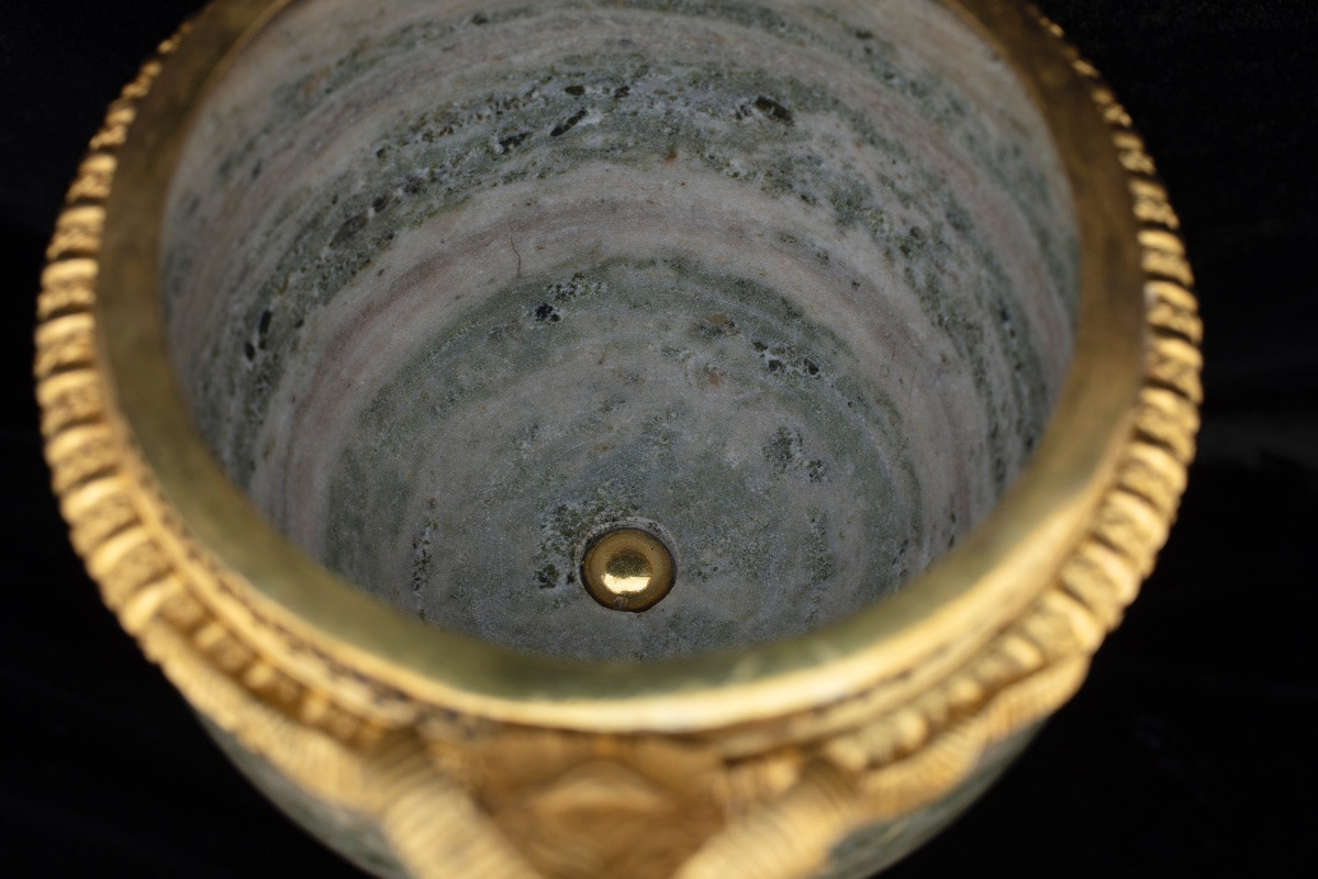 Trittico di vasi in marmo verde di Svezia e bronzo dorato, Francia, metà del XIX secolo-photo-6