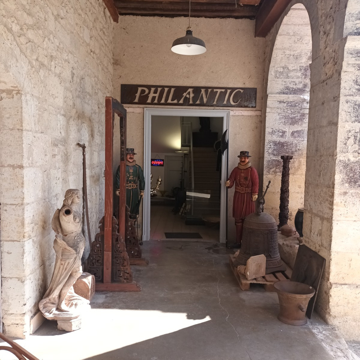 PHILANTIC