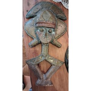 Kota Obamba, Gabon. Hardwood, Copper, Brass. Reliquary Guardian Figure "mbulu Ngulu"