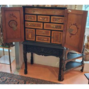Early 20th Century Chinese Cabinet