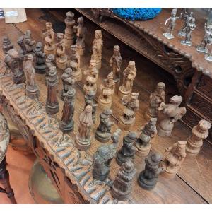 32 Large Chess Pieces, Complete Set 