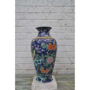 Large Japanese Porcelain Vase, Late 19th Century