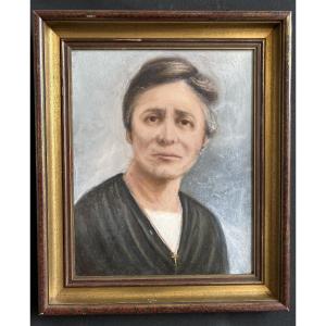 Oil On Canvas "portrait Of A Woman"