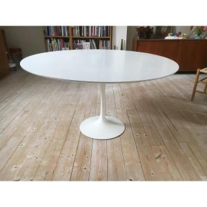Eero Saarinen Round Table Knoll Edition 1970