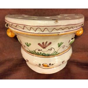 Bouquetière Faience Moncaut South West 18th Century