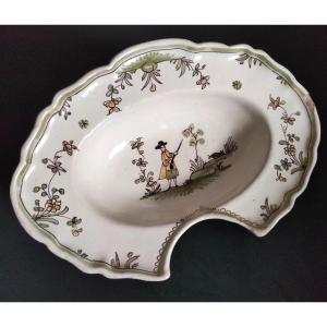 Eighteenth Moncaut Barber Dish