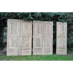 Large Facade Antique Doors In Very Beautiful Walnut From The 19th Century