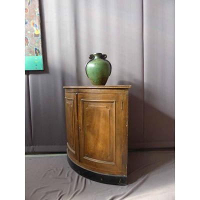 Curved Corner, Louis XVI