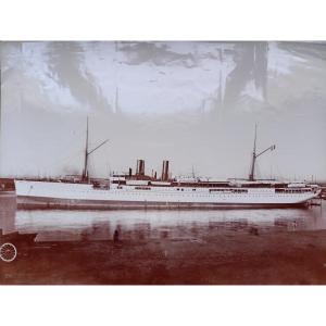 Large Photo Circa 1900: The Liner Laos