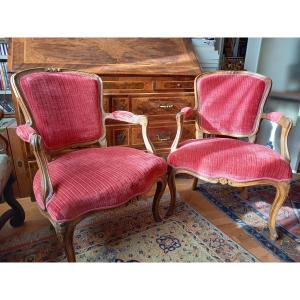 Pair Of Louis XV Period Cabriolets In Blond Walnut