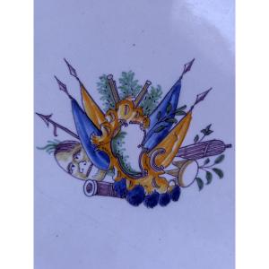 Moustier 18th Century. Plate With Fanfare