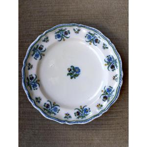 Plate In Faience De Moustiers XVIIIe
