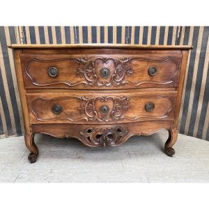 Louis XV Period Nîmes Chest Of Drawers In Walnut 