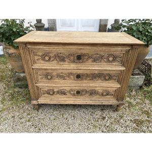 Louis XVI Period Liégeoise Chest Of Drawers In Natural Oak