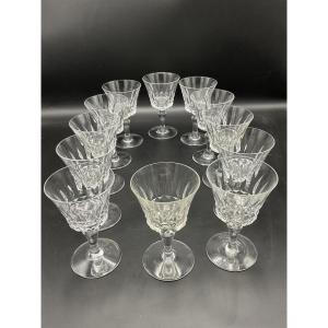   Twelve Model White Wine Glasses In Colorless Crystal From Cristallerie De Baccarat.