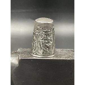 A Solid Silver Thimble Adorned With Three Patriotic Cartouches Depicting Three Different Scenes