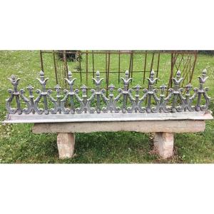 2.50 M Of Zinc Frieze