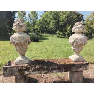 Pair Of Vases (urns) In Reconstituted Stone