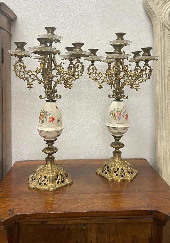 Coppia di candelieri in bronzo dorato-photo-4