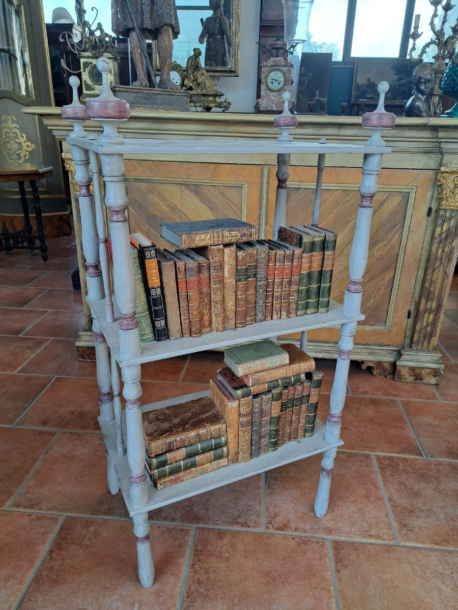 Étagère dell' Ottocento laccata