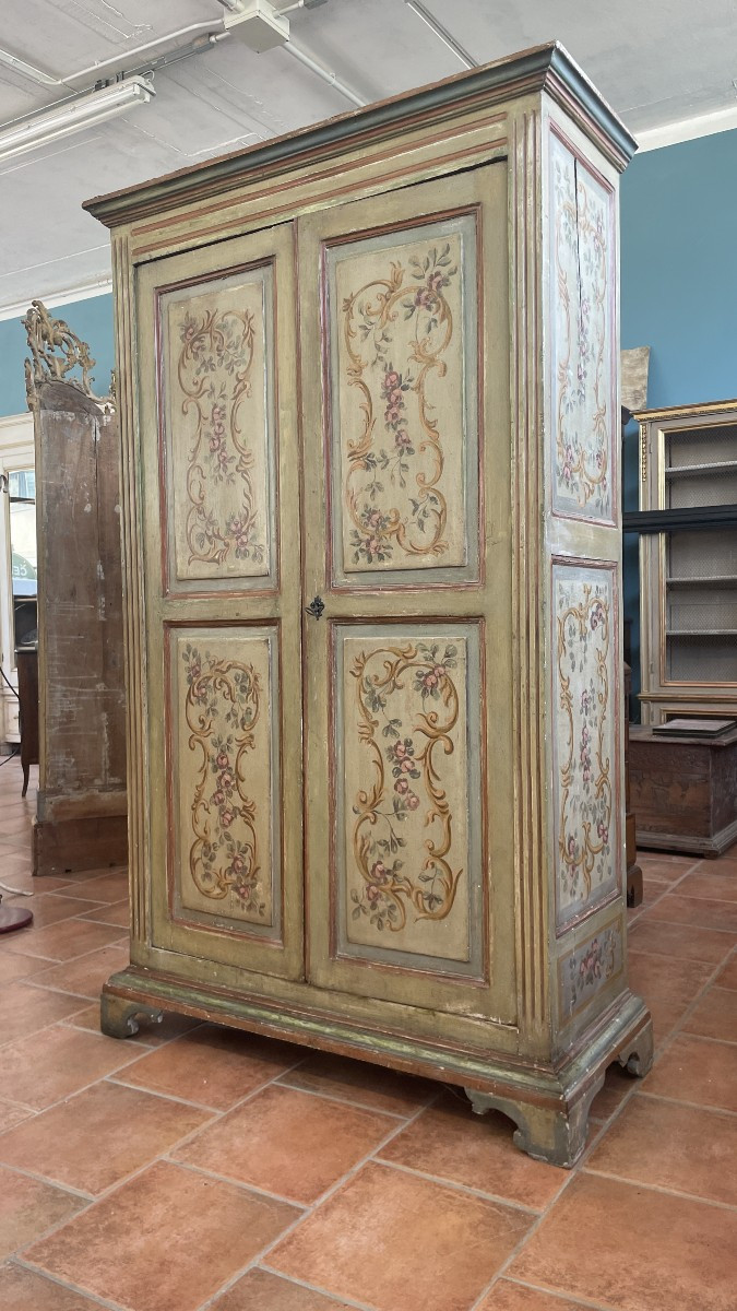 Armadio dipinto dell’800-photo-3
