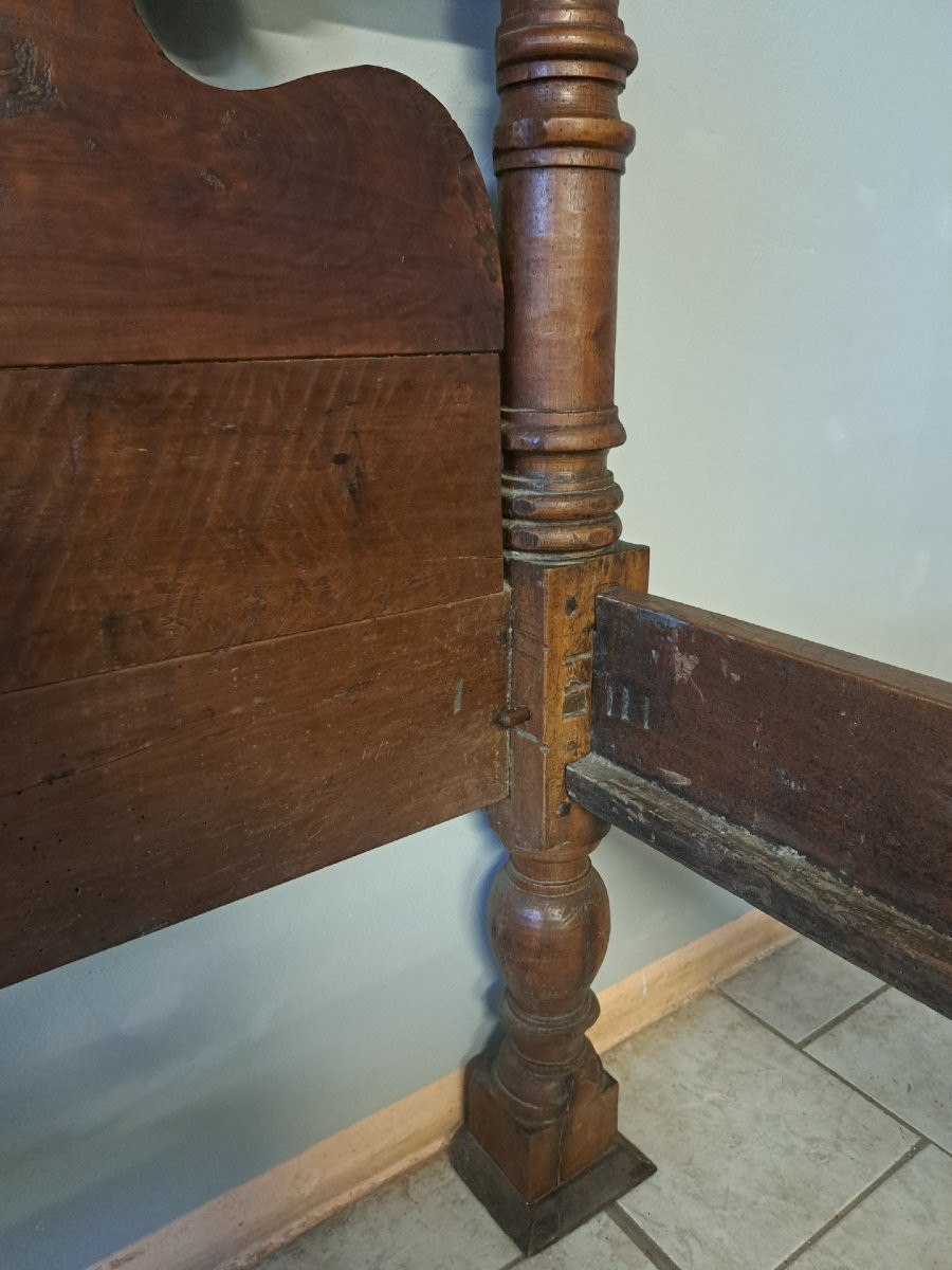 Letto in noce con colonne del '600-photo-6