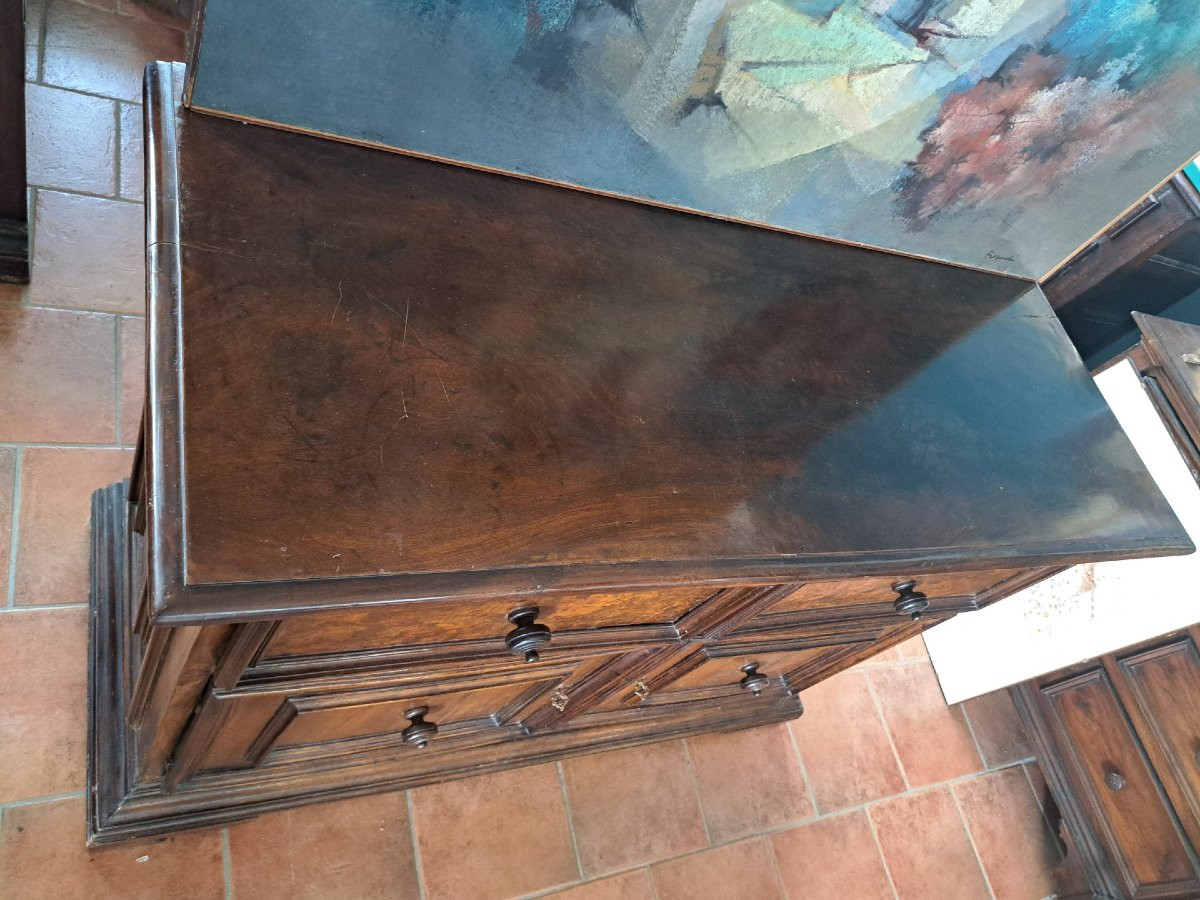 Credenza del '600 in noce-photo-3