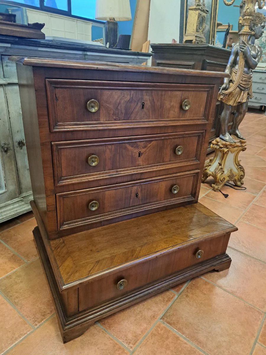 Inginocchiatoio del '700 toscano listrato in noce-photo-2