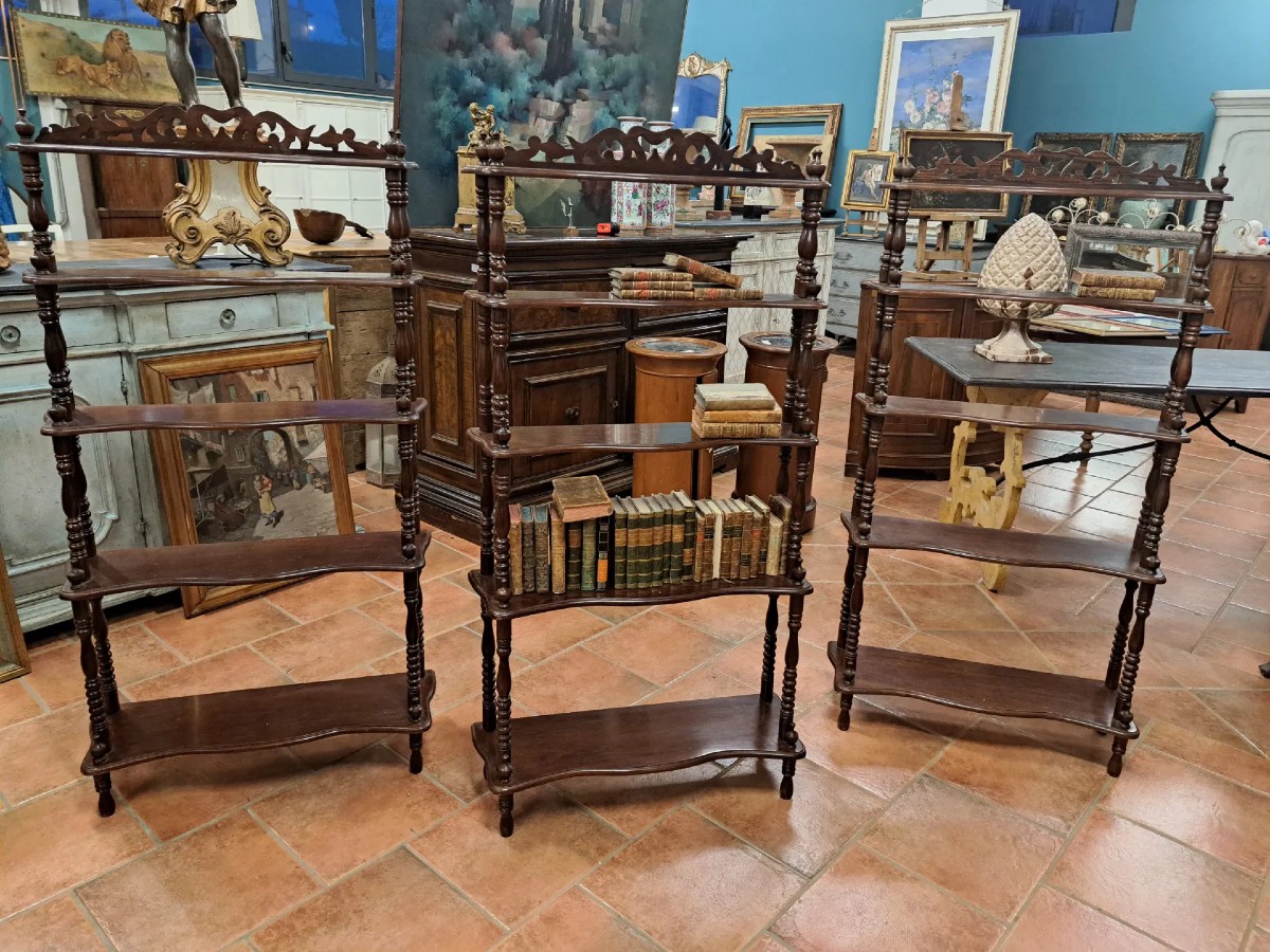 Tre piccole librerie étagères in palissandro