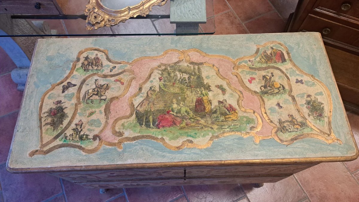 Comò dipinto con applicazioni in papier mâché-photo-4