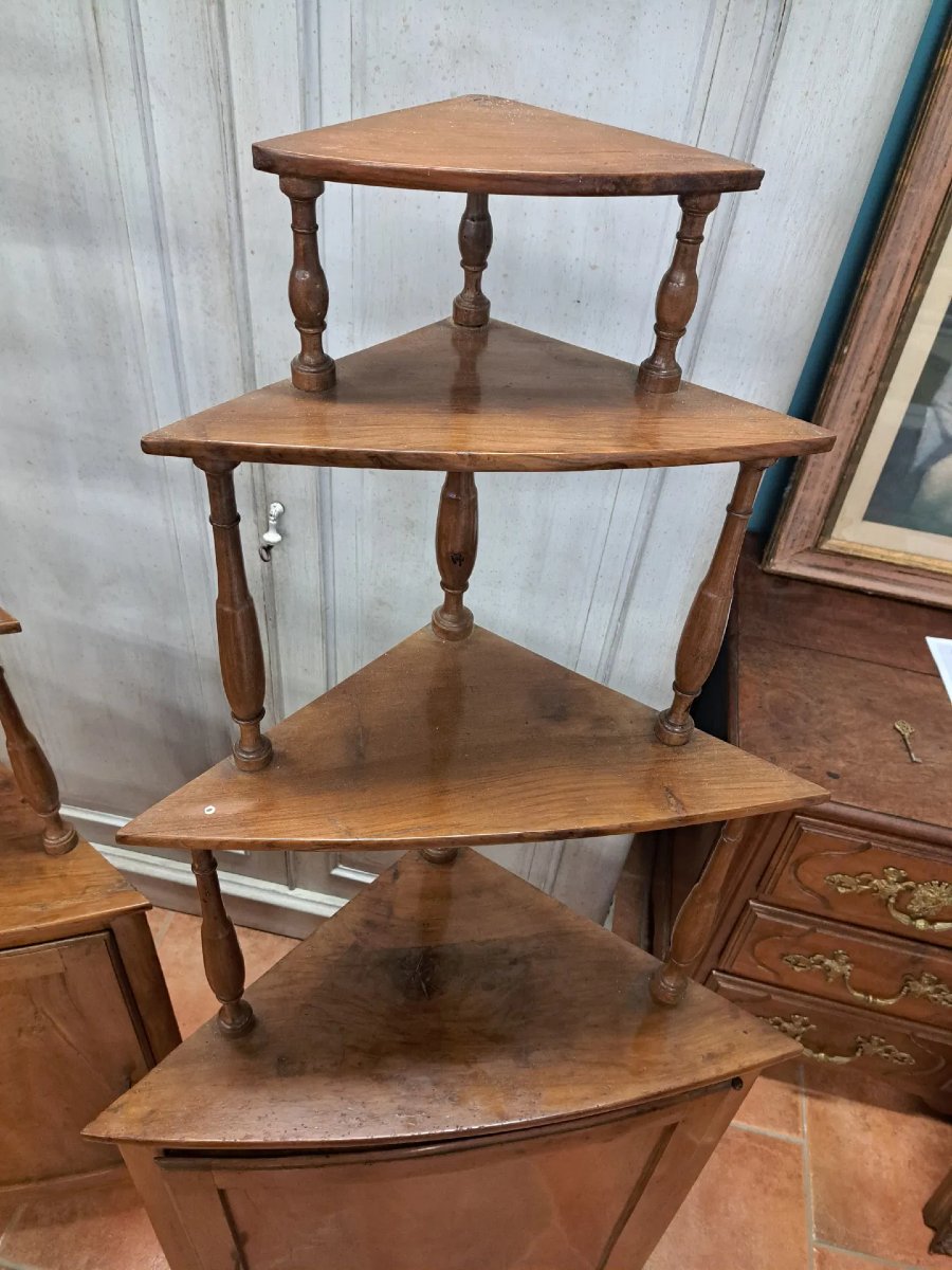 Coppia di angoliere bombate in noce biondo-photo-5