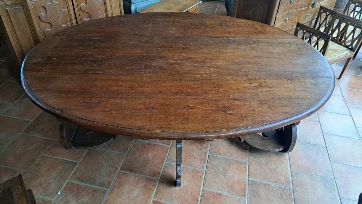 Grandissimo tavolo ovale in noce con zampe a lira-photo-6