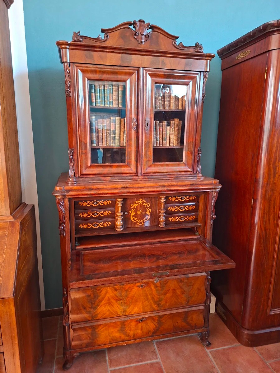 Troumeau olandese dell' Ottocento intarsiato