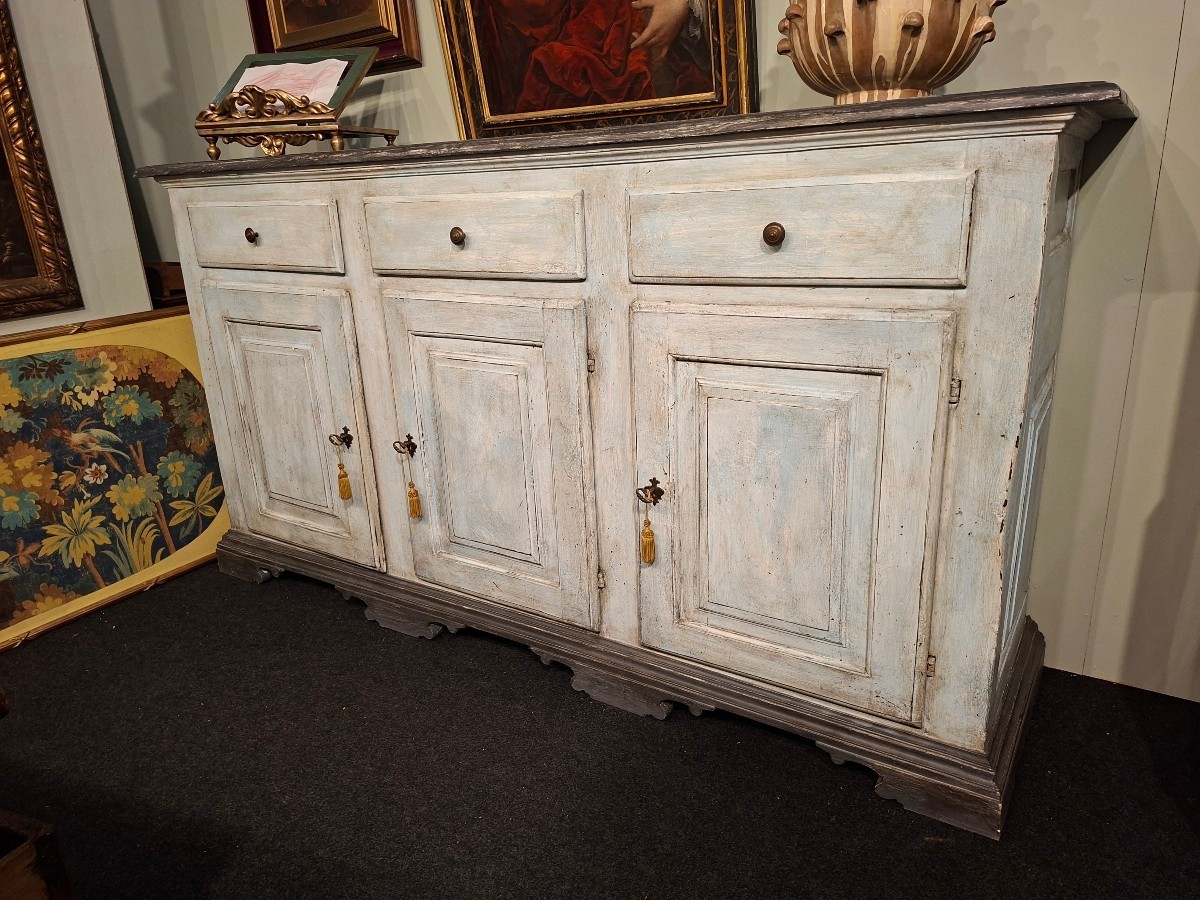 Credenza del '700  a 3 porte dipinta