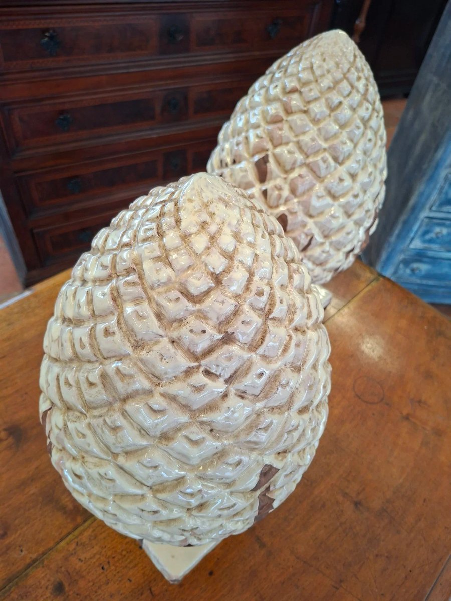 Coppia di pigne in ceramica color avorio-photo-3