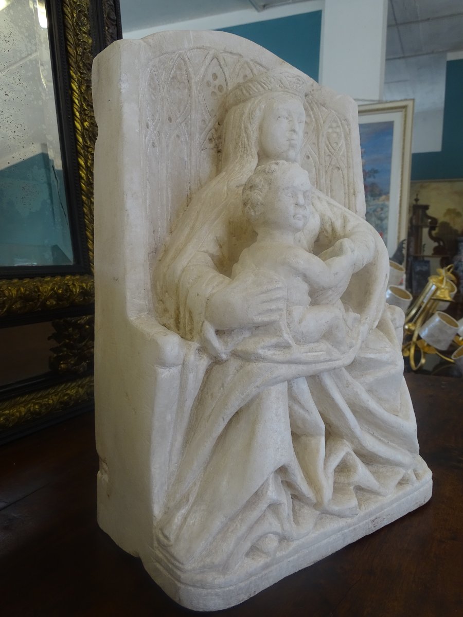 Scultura in alabastro "Madonna sul trono con bambino"-photo-7