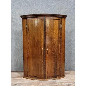 18th Century Corner Cabinet In Oak And Marquetry